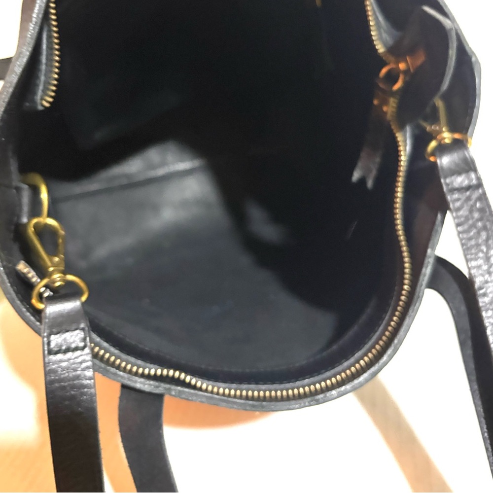 Madewell Elegant Black Leather Tote Bag - Picture 11 of 11